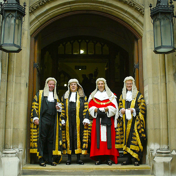 Tour The Old Bailey Visit Royal Courts Of Justice Prices From 15 00